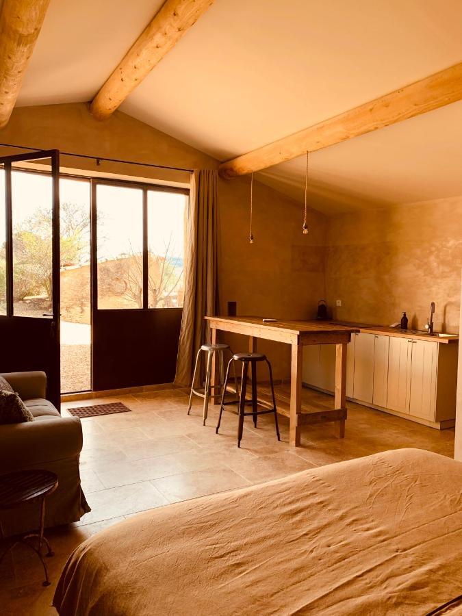 Le Vieux Portail Bed and Breakfast Saint-Saturnin-d'Apt Exteriör bild