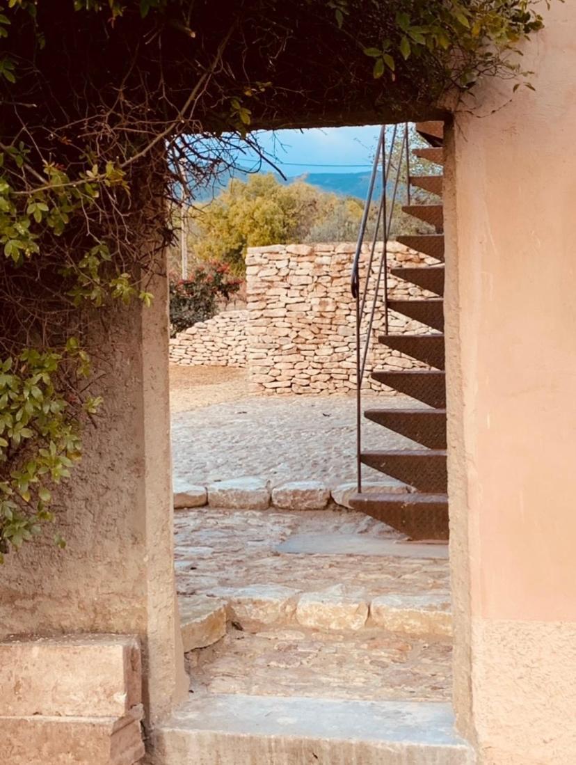 Le Vieux Portail Bed and Breakfast Saint-Saturnin-d'Apt Exteriör bild
